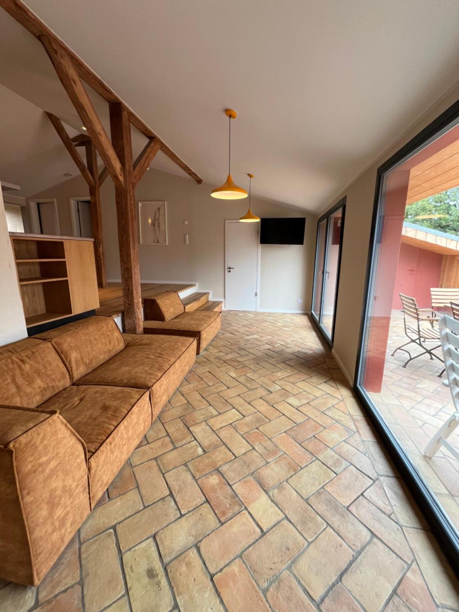 Grosse Wohnung Mit Loggia Темплин Екстериор снимка