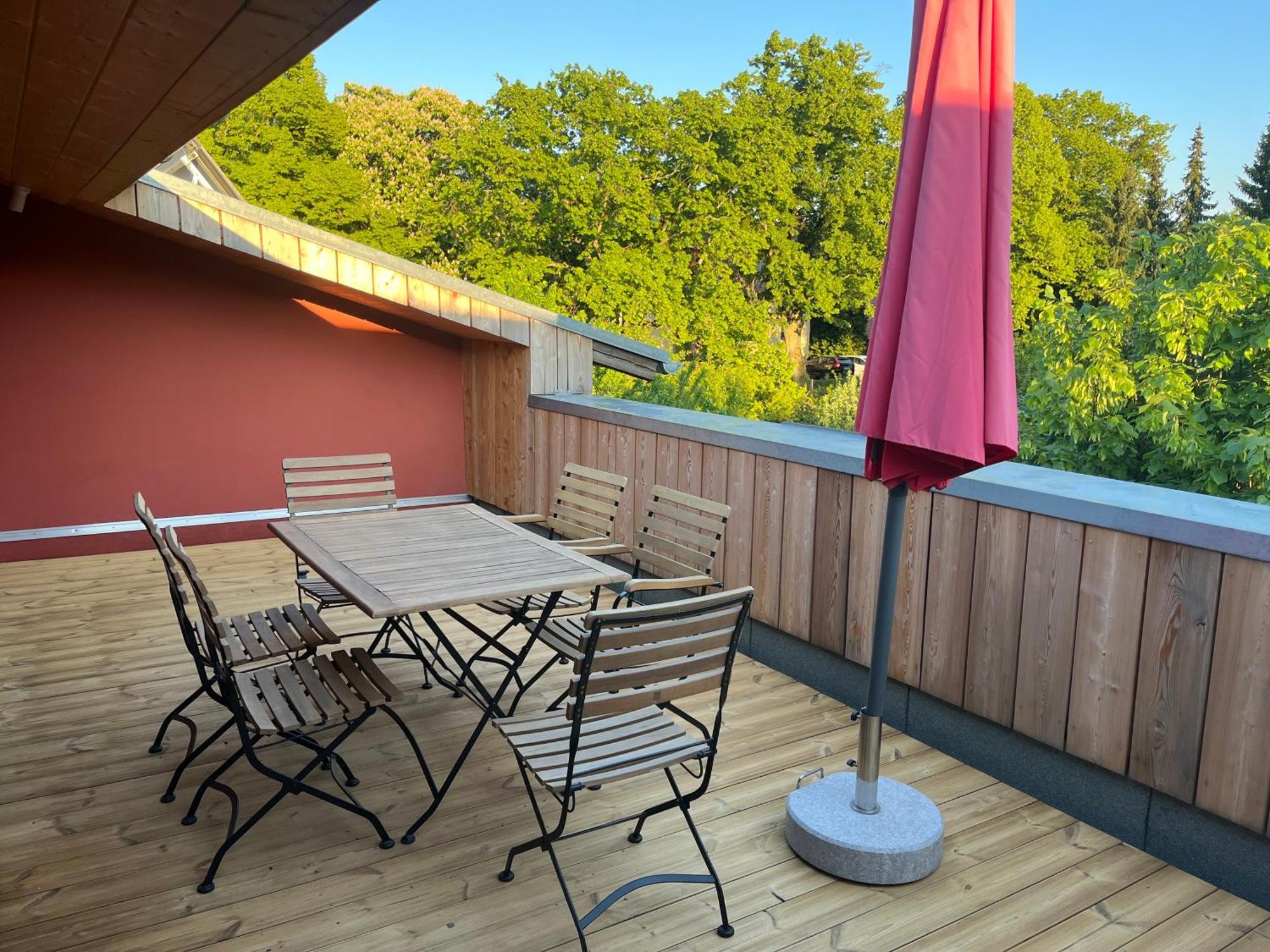 Grosse Wohnung Mit Loggia Темплин Екстериор снимка